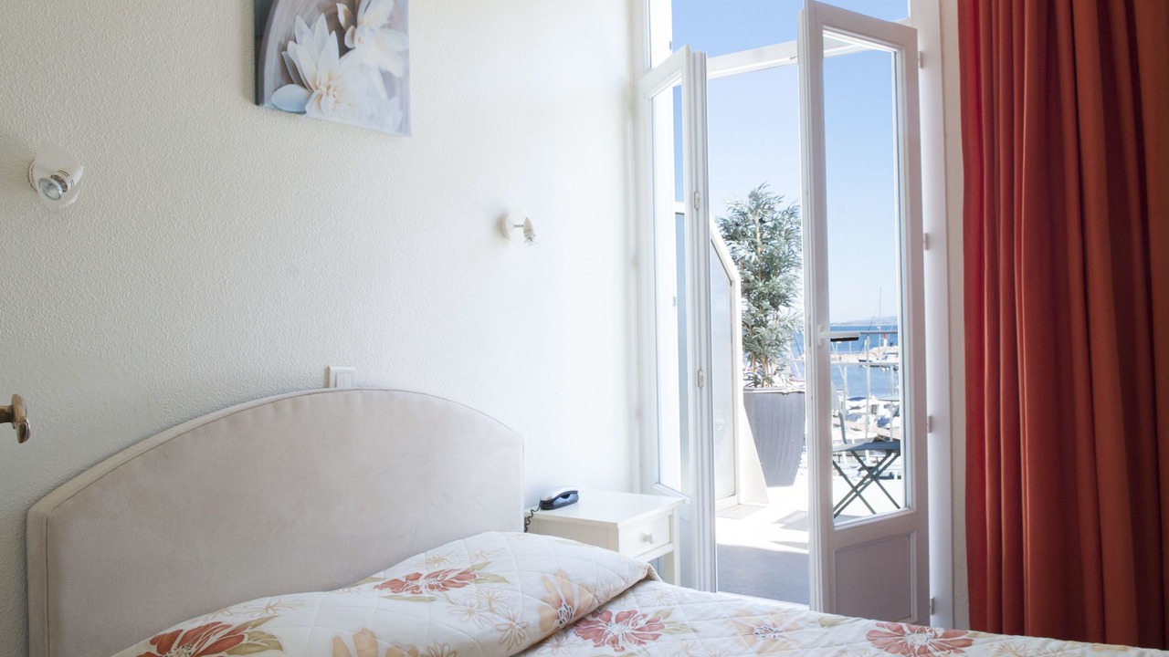 Photo of Bedroom in Carqueiranne
