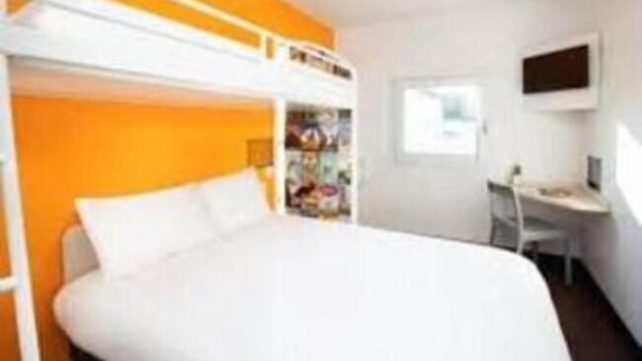 Photo of Bedroom in Cergy