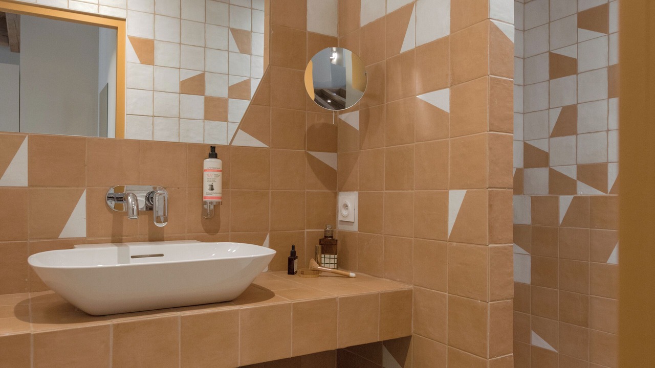 Photo of Bathroom in Old Lyon