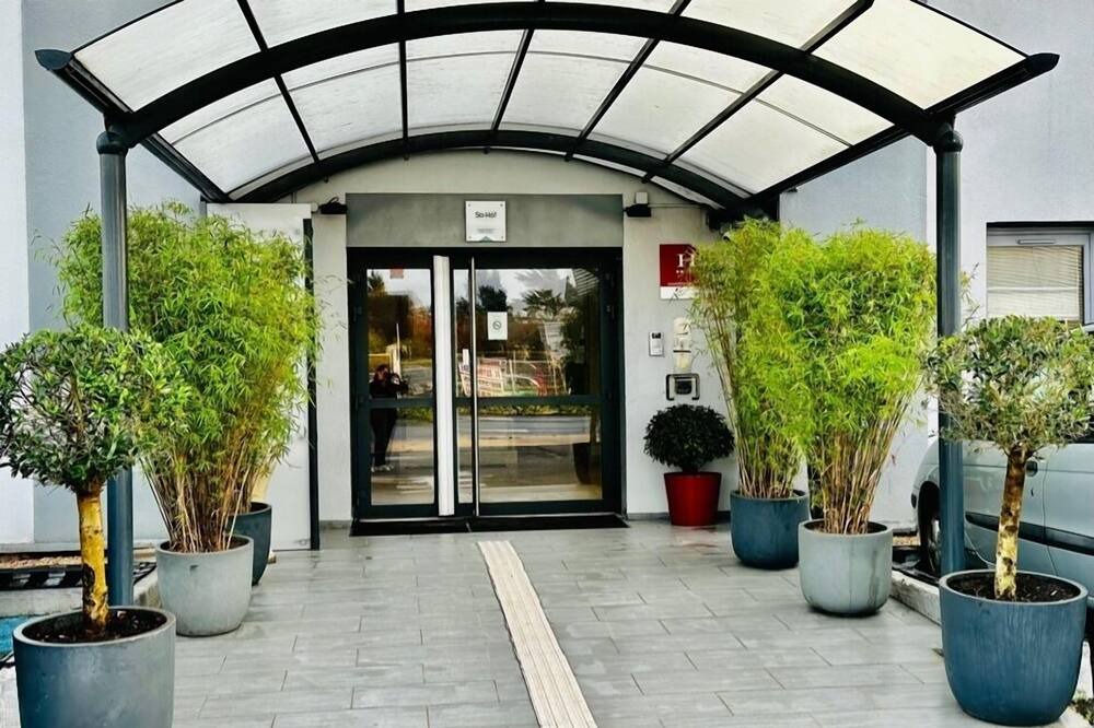 Photo of Outdoor in Saran
