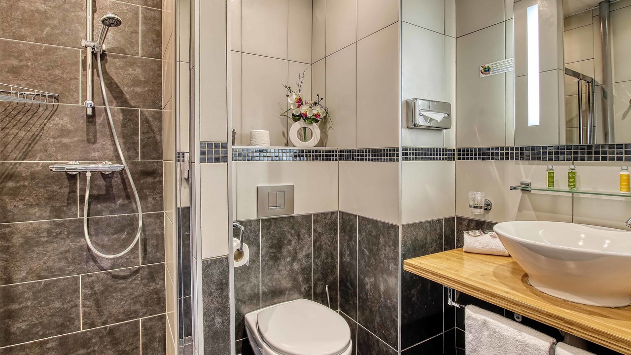 Photo of Bathroom in Haussonville-Blandan-Mon Desert-Saurupt
