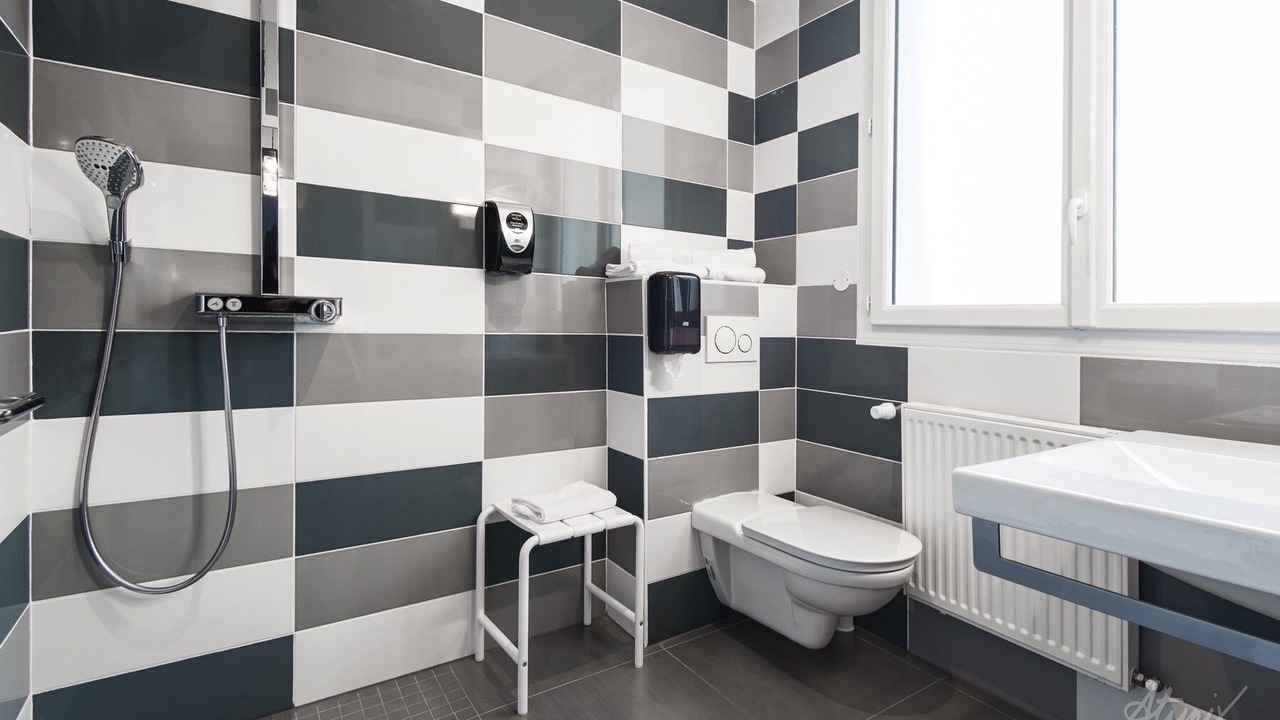 Photo of Bathroom in Colombier - Champ de Mars