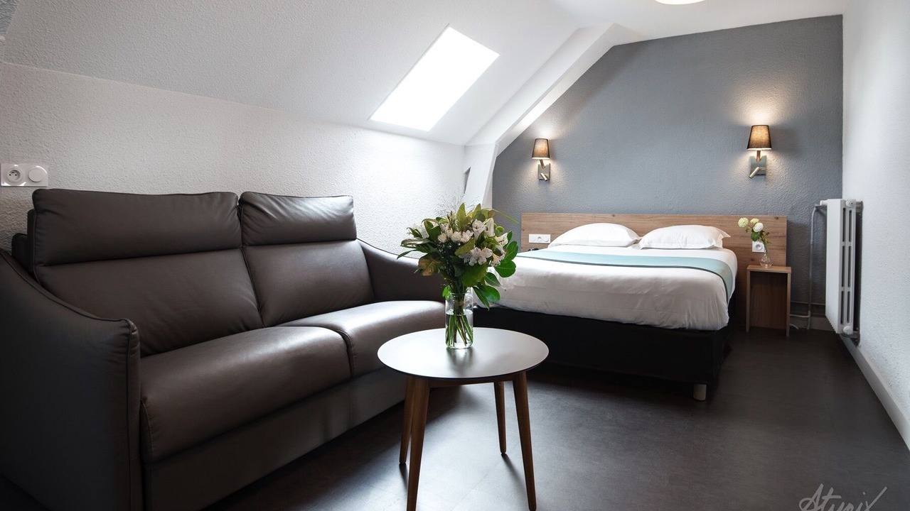 Photo of Livingroom in Colombier - Champ de Mars