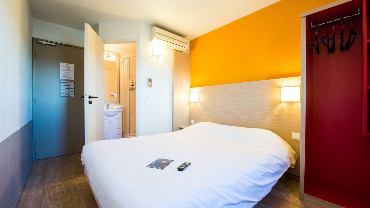 Photo of Bedroom in Tarbes
