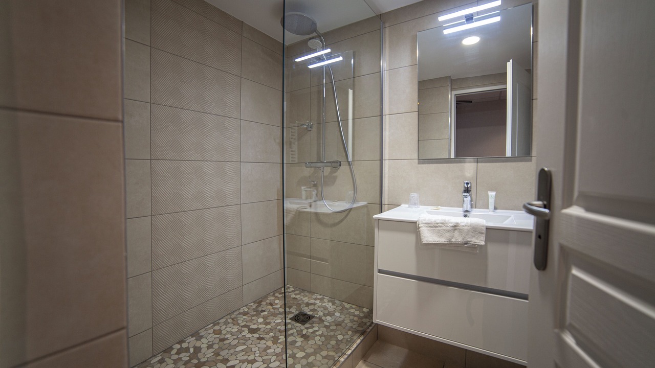 Photo of Bathroom in Montreuil-sur-Mer