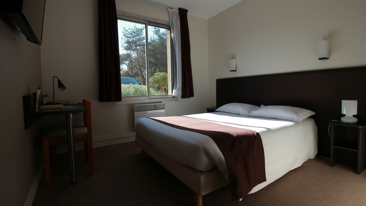 Photo of Bedroom in Cesson-Sevigne