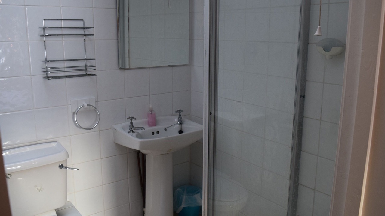 Photo of Bathroom in Folkestone