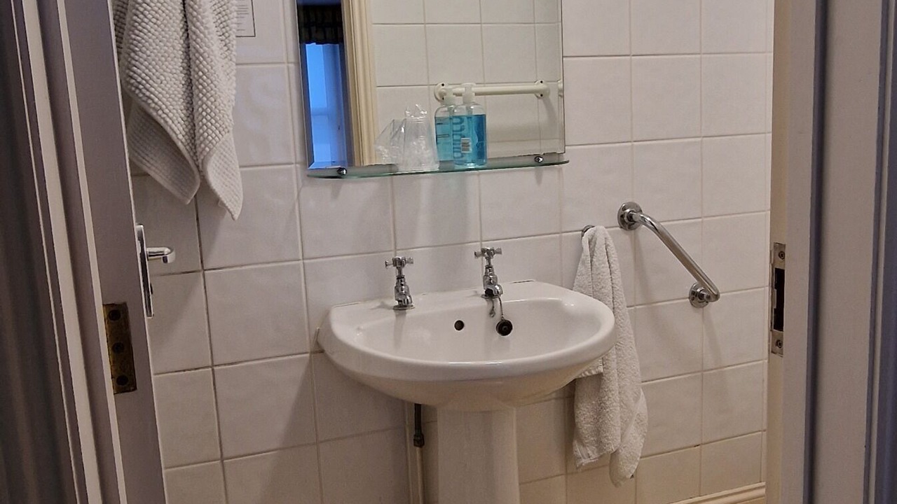 Photo of Bathroom in Folkestone