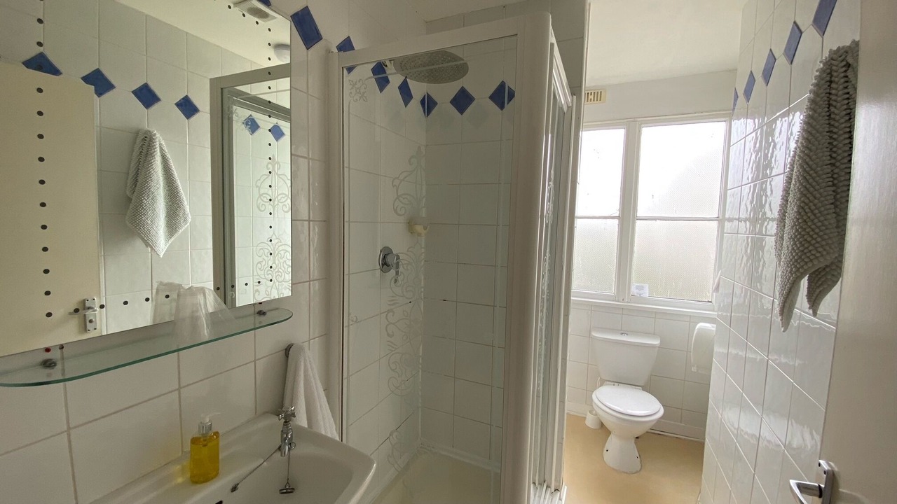 Photo of Bathroom in Folkestone