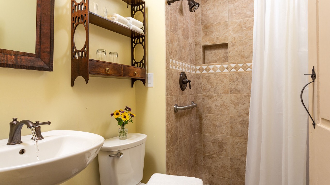 Photo of Bathroom in Grafton