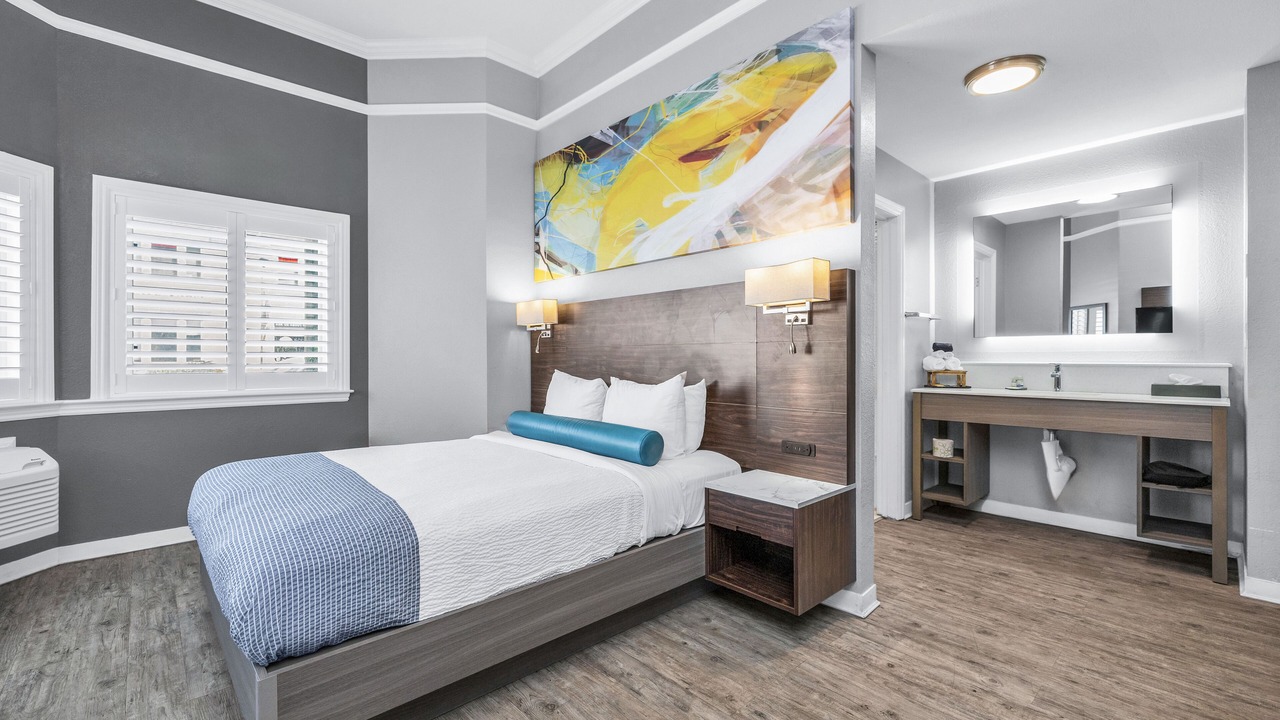 Photo of Bedroom in Rockaway Beach