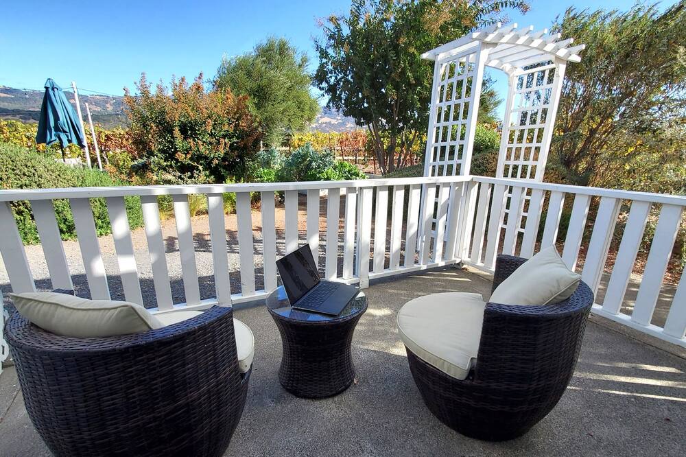 Photo of Patio Balcony in Geyserville