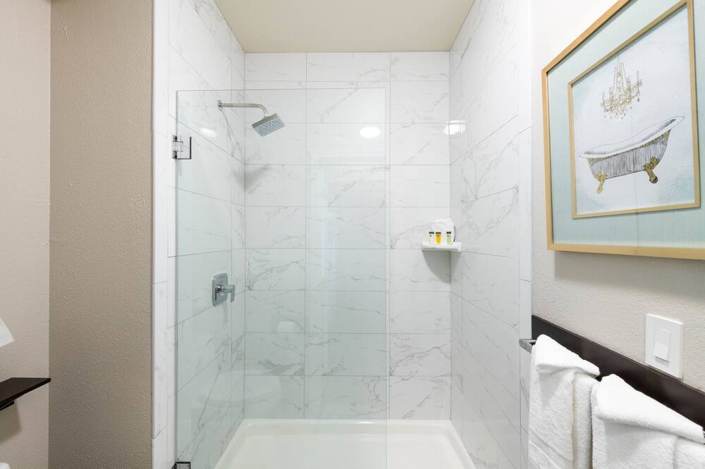 Photo of Bathroom in Geyserville