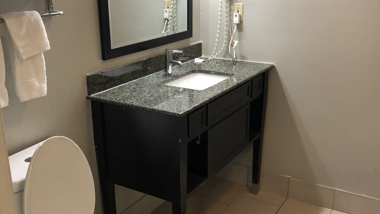 Photo of Bathroom in Fairview
