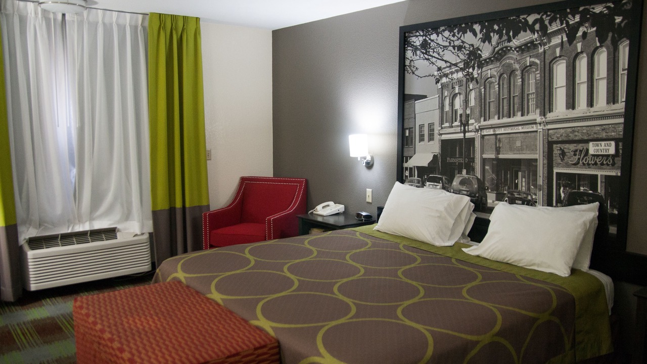 Photo of Bedroom in Arkansas City