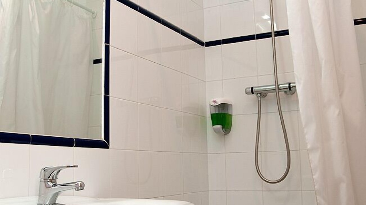 Photo of Bathroom in Ayerbe