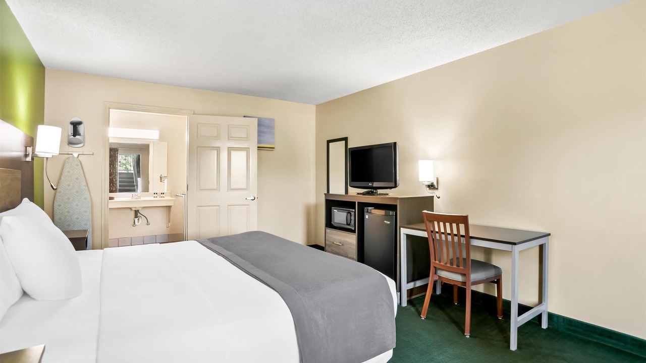 Photo of Bedroom in Silver Creek