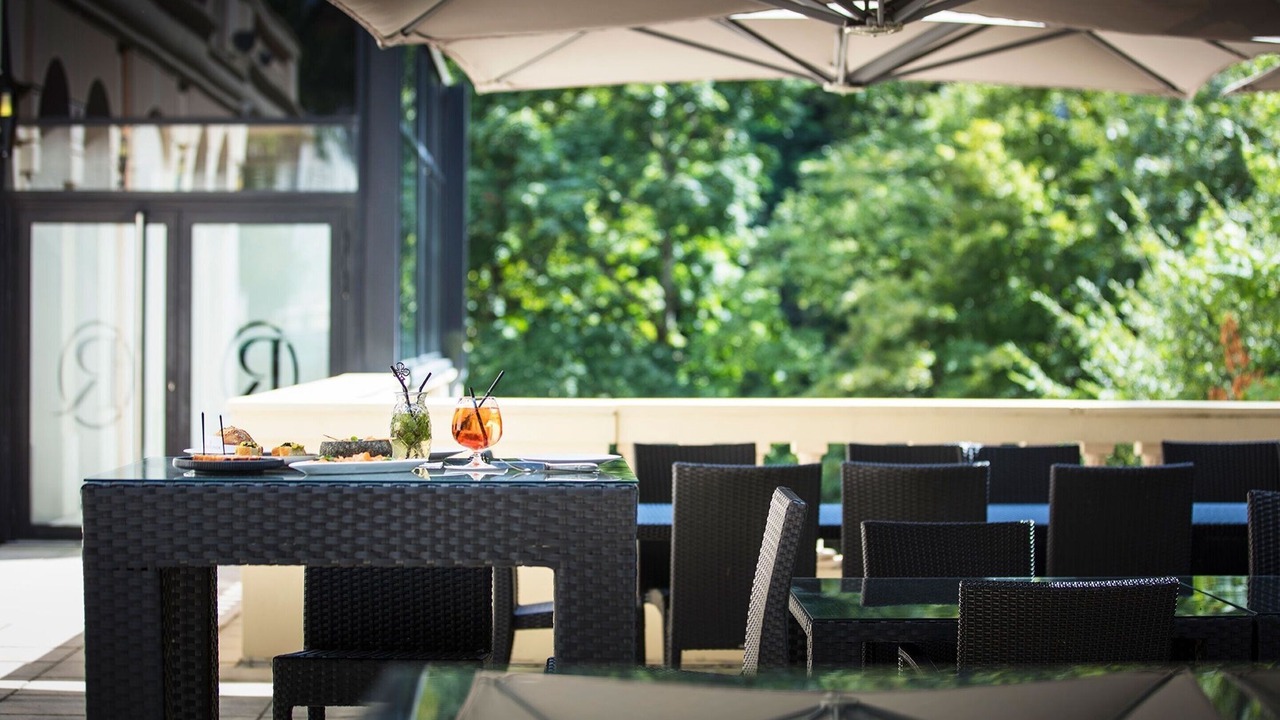 Photo of Patio Balcony in Charbonnieres-les-Bains