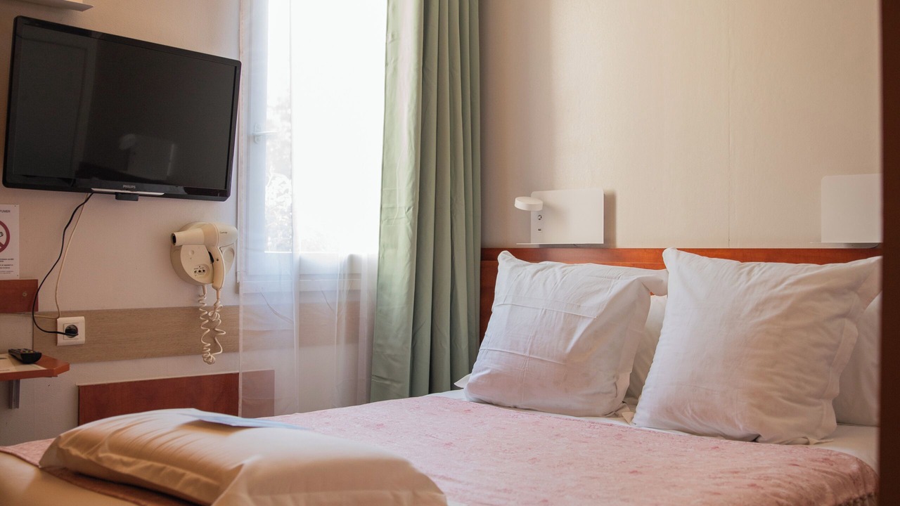 Photo of Bedroom in Costieres