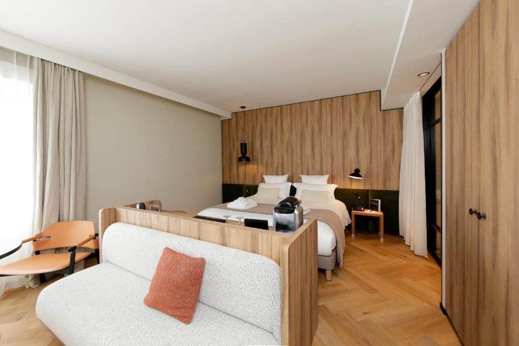 Photo of Bedroom in Vosne-Romanee