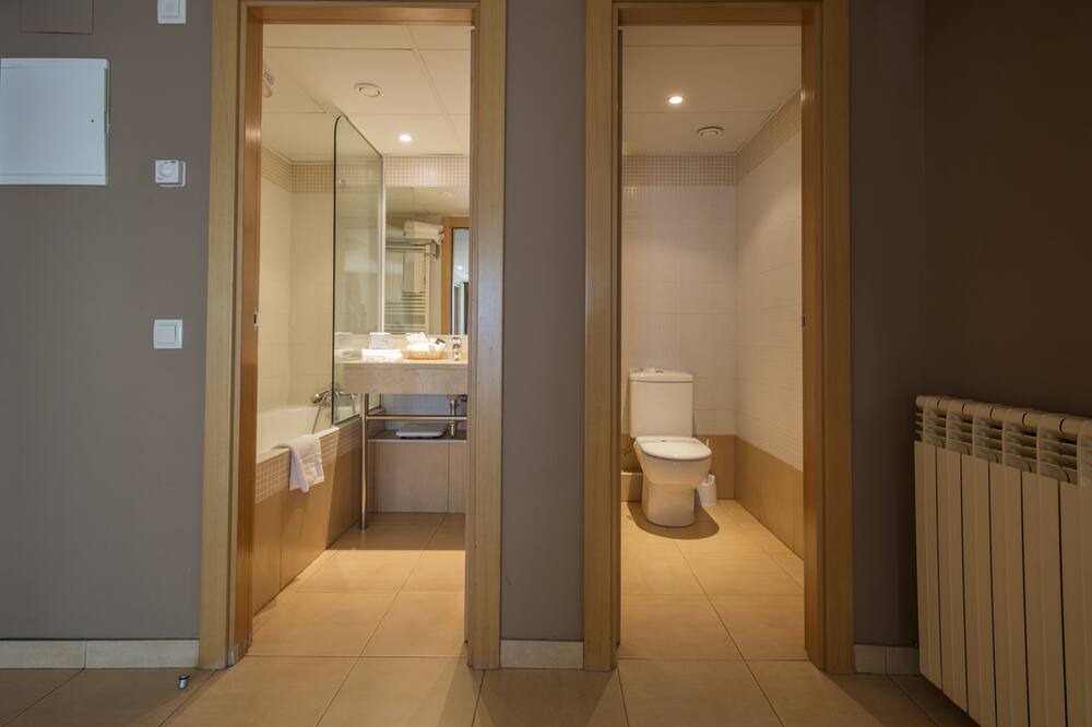 Photo of Bathroom in Ansalonga