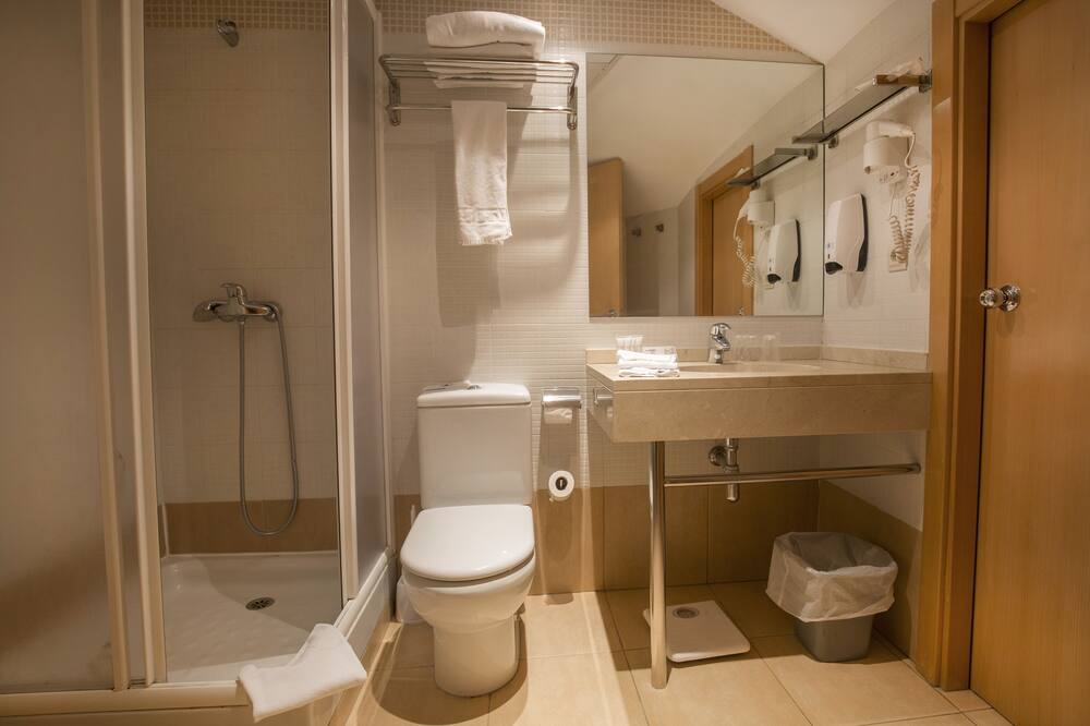 Photo of Bathroom in Ansalonga