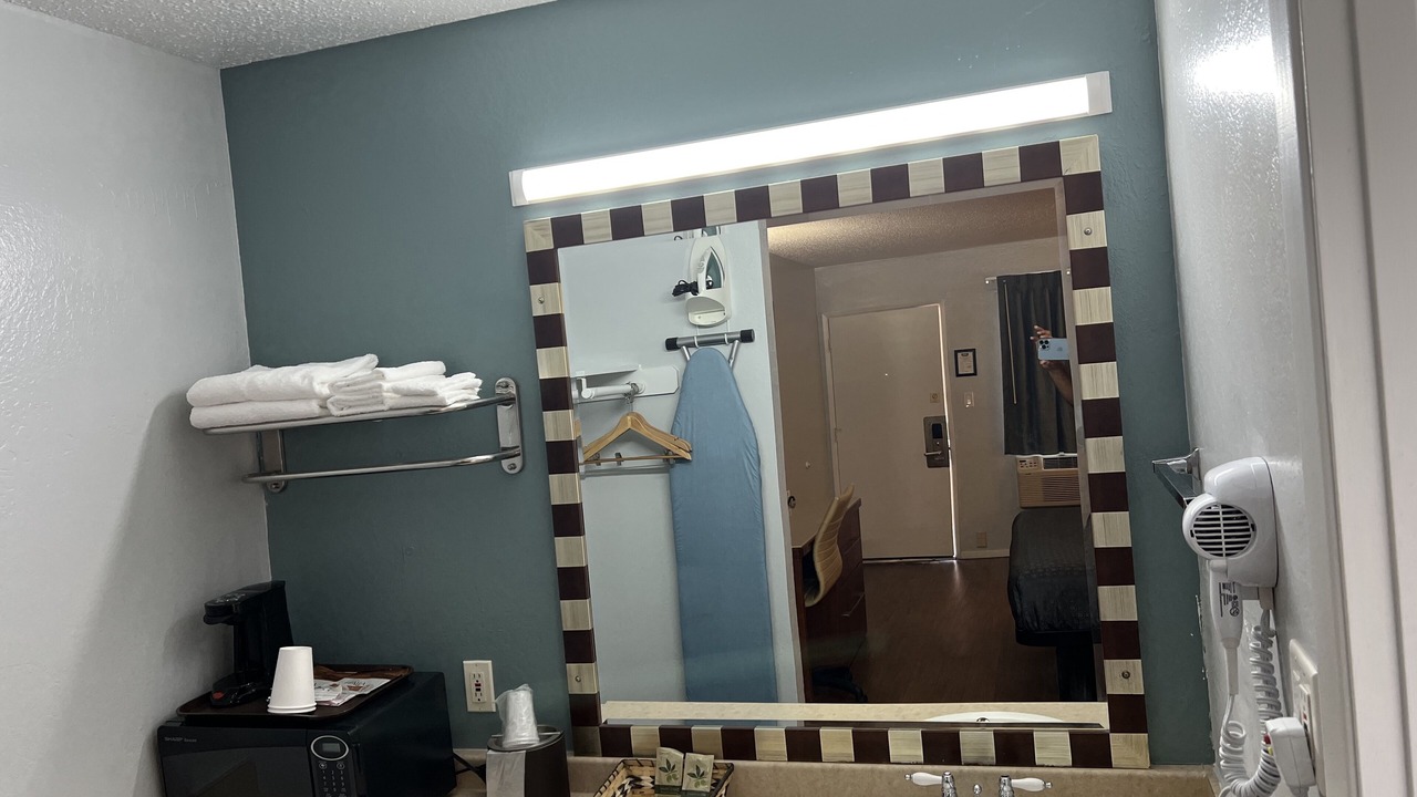 Photo of Bedroom in Grants Pass