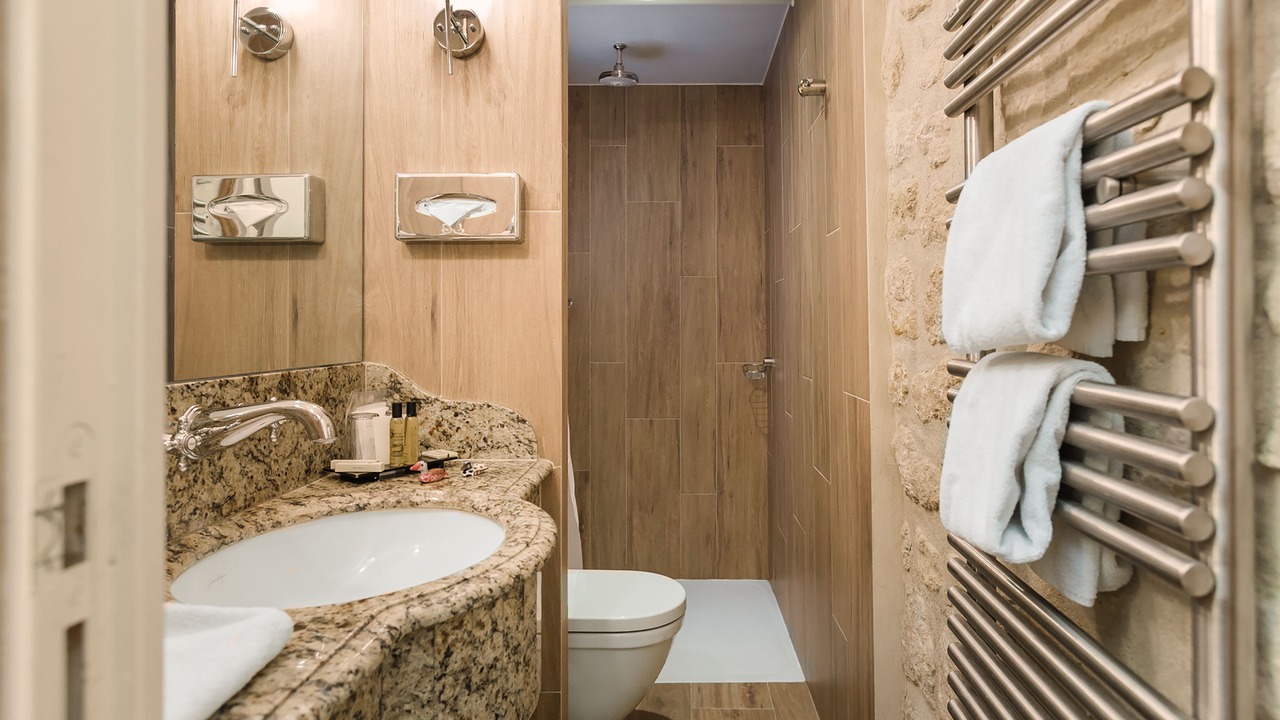 Photo of Bathroom in 6th Arrondissement