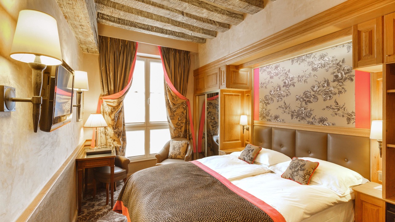 Photo of Bedroom in 6th Arrondissement