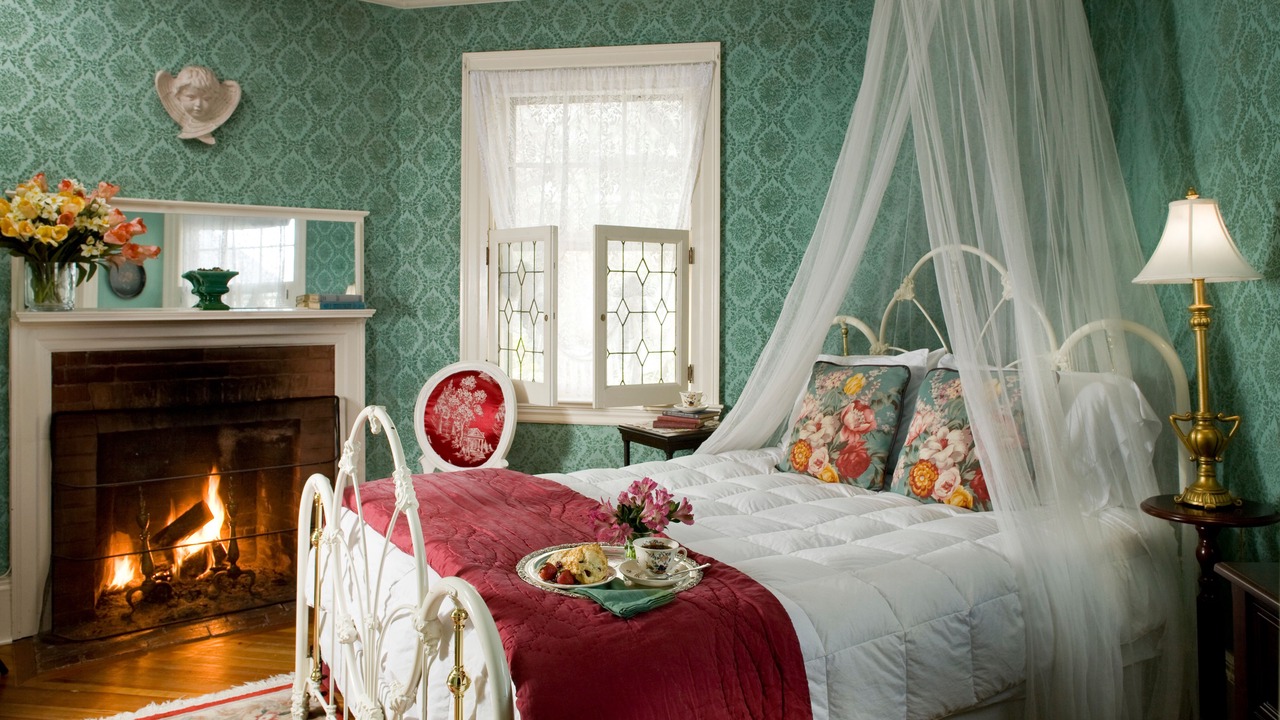 Photo of Bedroom in Lenox