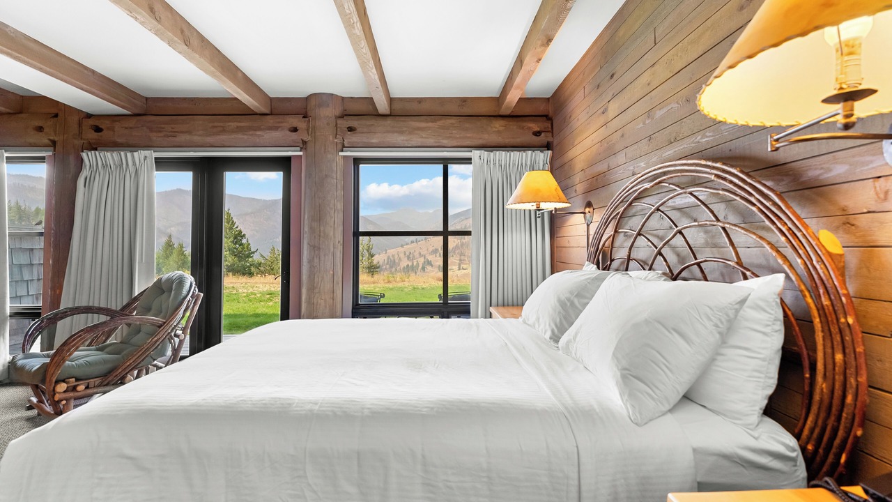 Photo of Bedroom in Winthrop