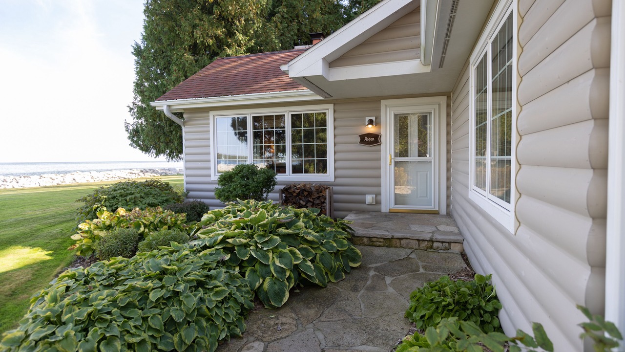 Photo of Bedroom in Baileys Harbor