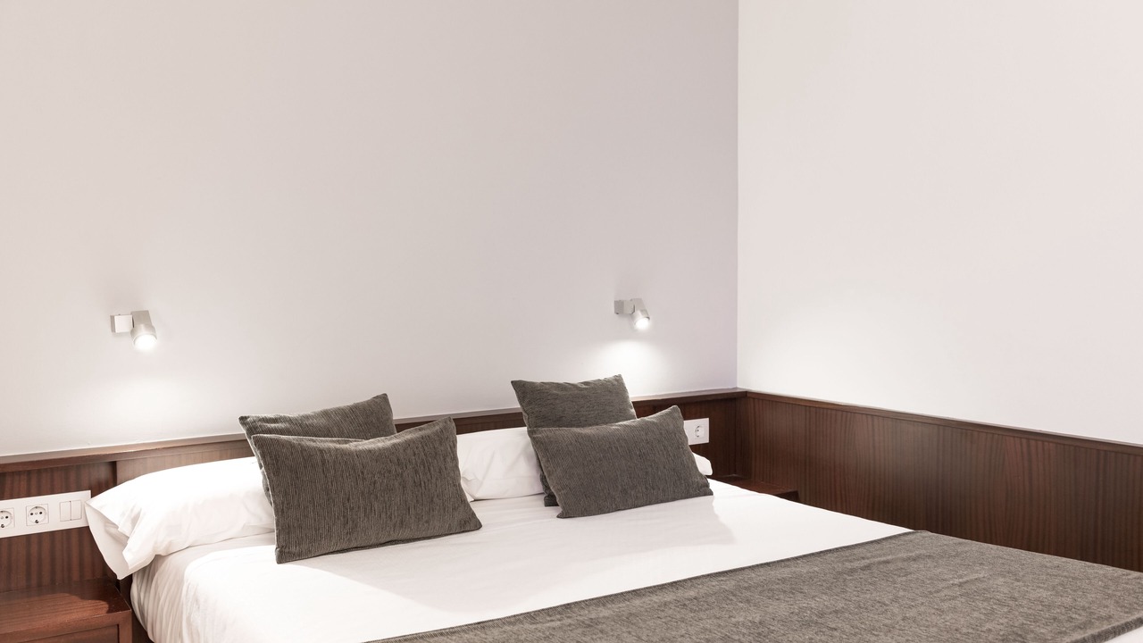 Photo of Bedroom in Figueres