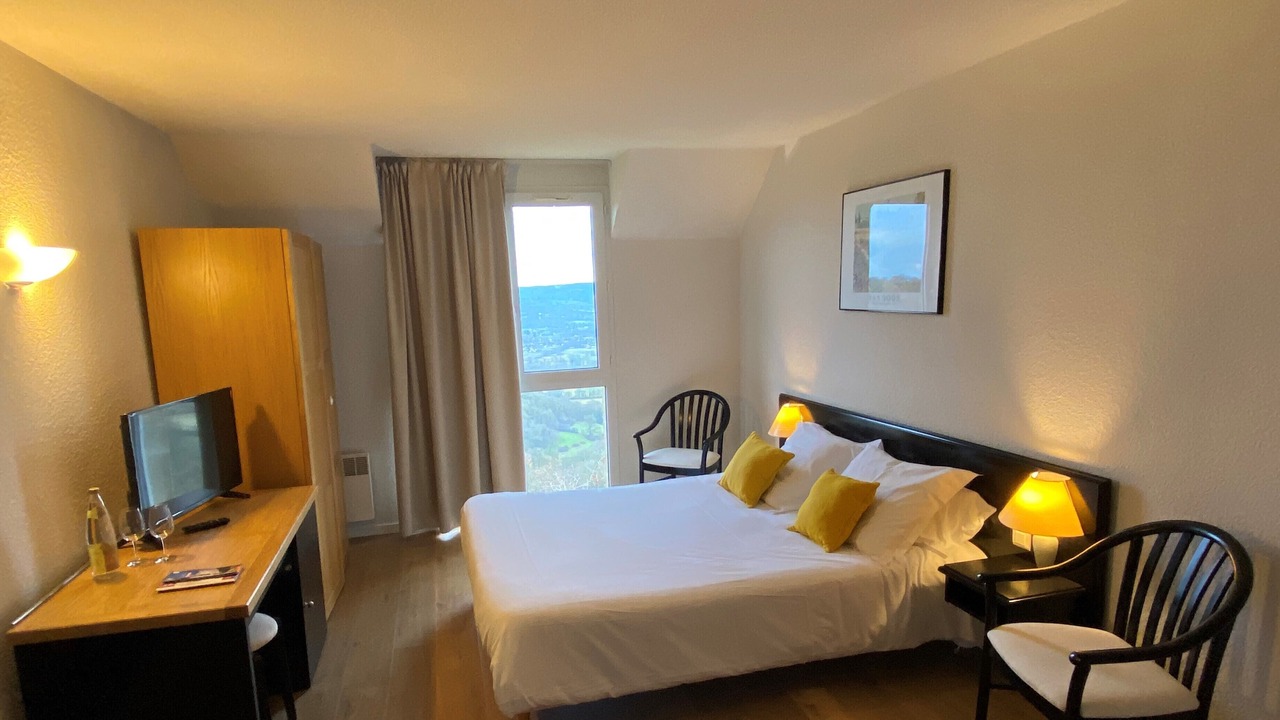 Photo of Bedroom in Loubressac