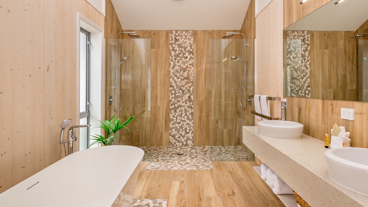 Photo of Bathroom in Omapere