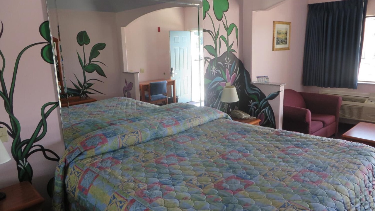 Photo of Bedroom in Liberty