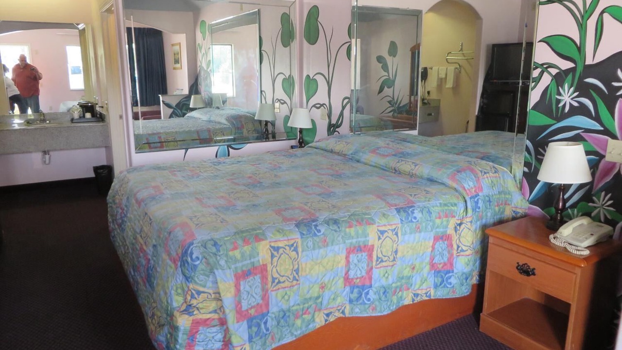Photo of Bedroom in Liberty