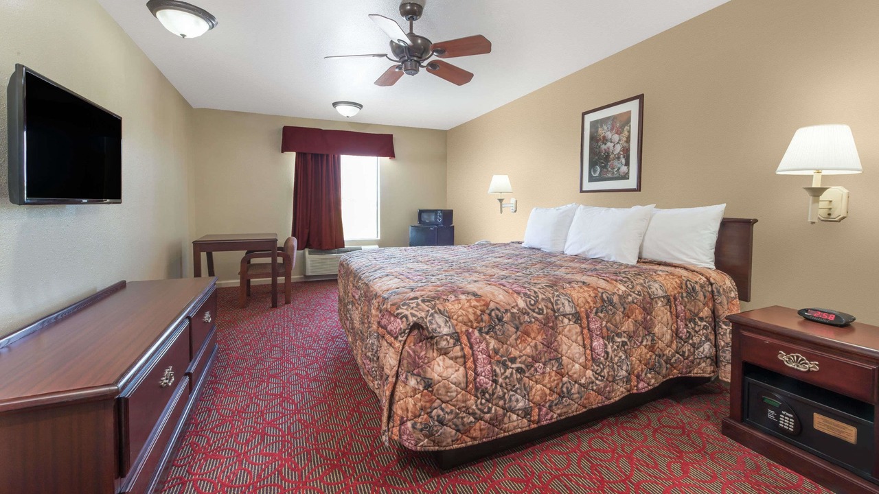 Photo of Bedroom in St. Peters