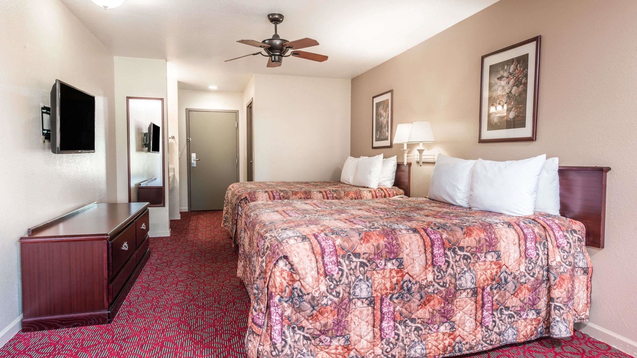 Photo of Bedroom in St. Peters