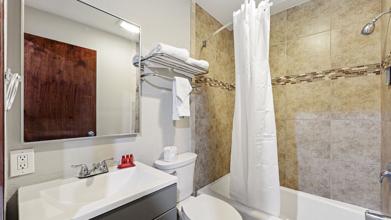 Photo of Bathroom in Roseville - Fleet Ridge