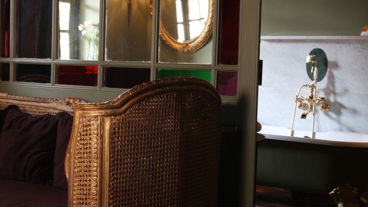 Photo of Others in Faubourg