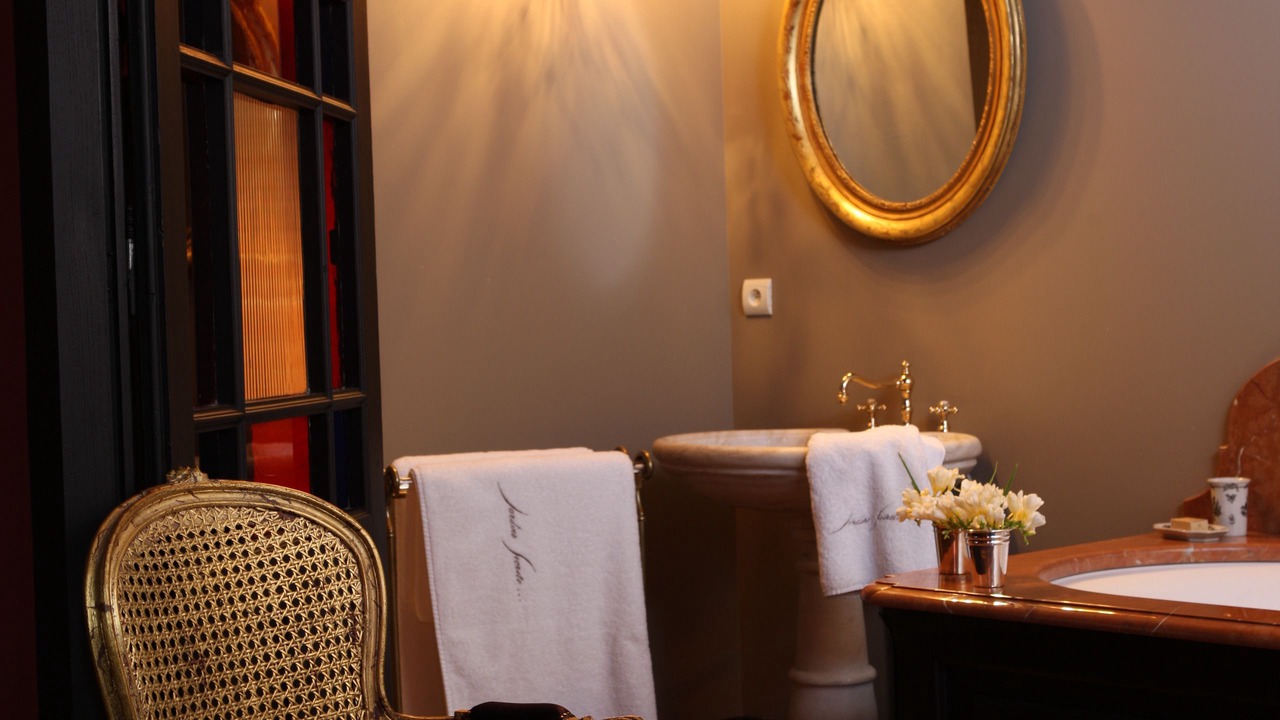 Photo of Bedroom in Faubourg