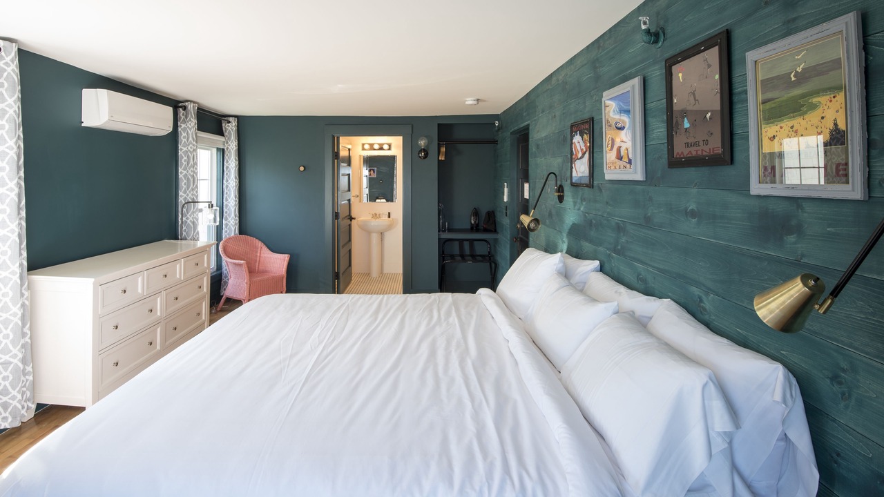 Photo of Bedroom in Higgins Beach