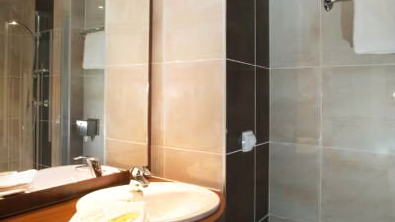 Photo of Bathroom in Joue-les-Tours