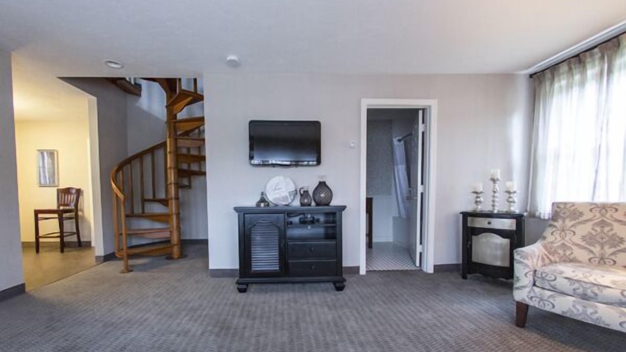 Photo of Others in Sterling