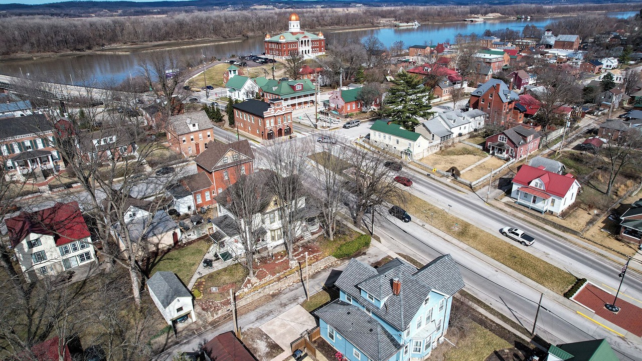 Photo of Others in Hermann