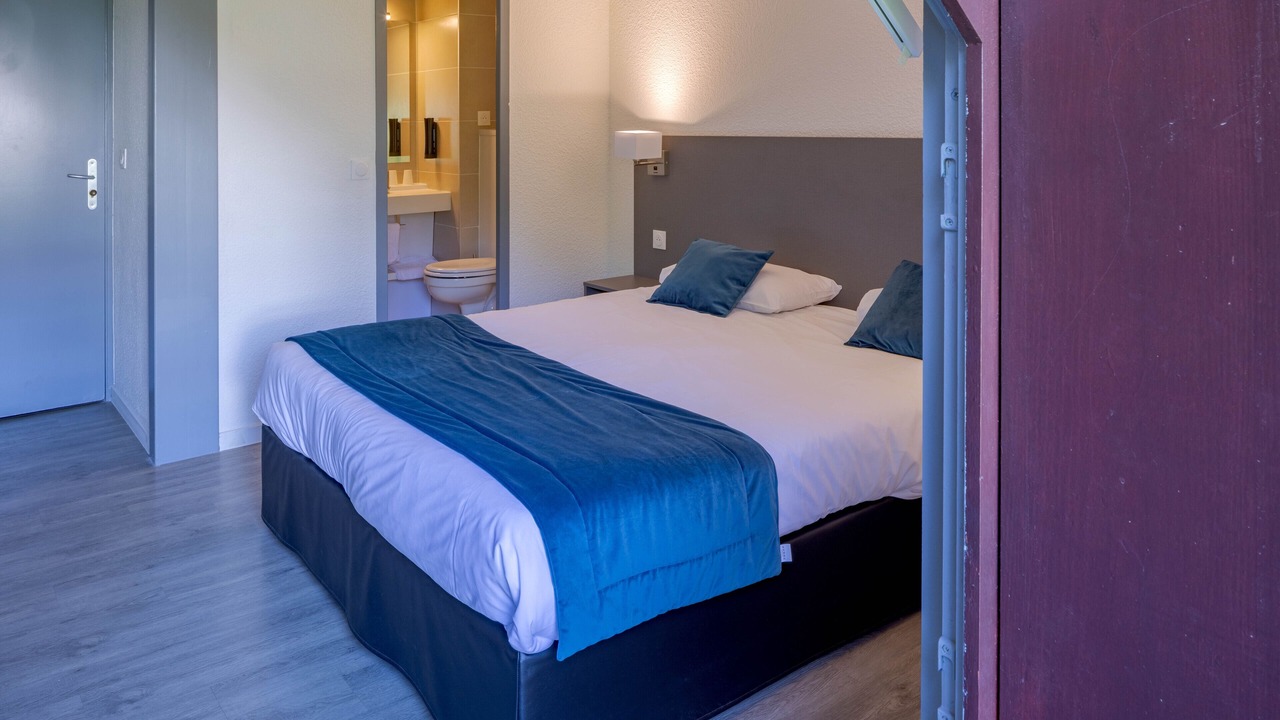 Photo of Bedroom in Viviers-du-Lac