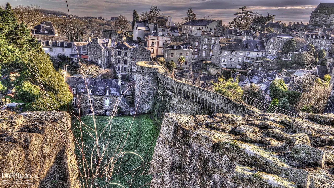 Photo of Others in Dinan