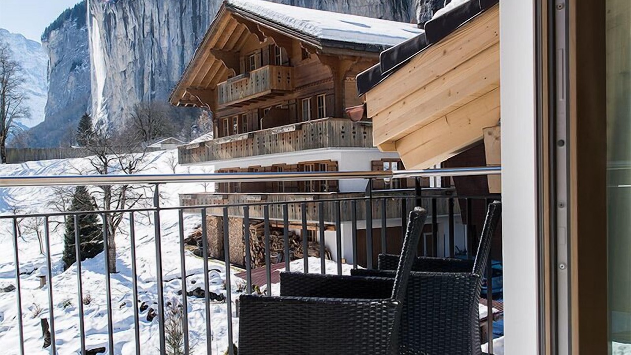 Photo of Patio Balcony in Lauterbrunnen