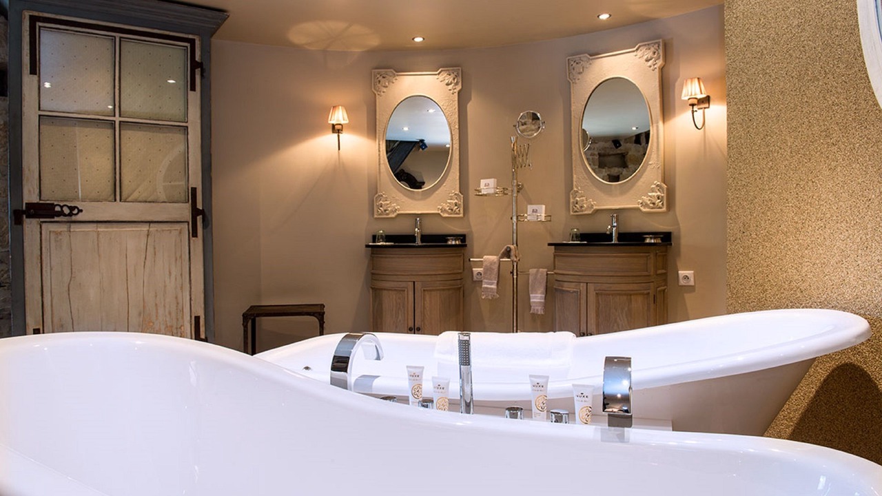 Photo of Bathroom in Courban